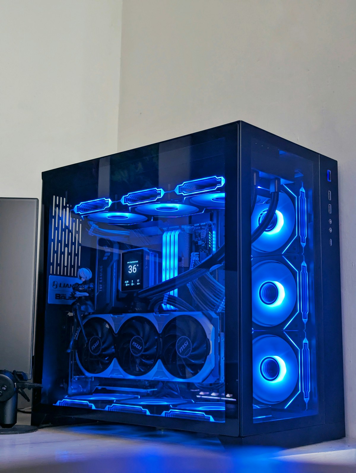 Tour gaming Lian Li RGB bleue - boîtier gamer